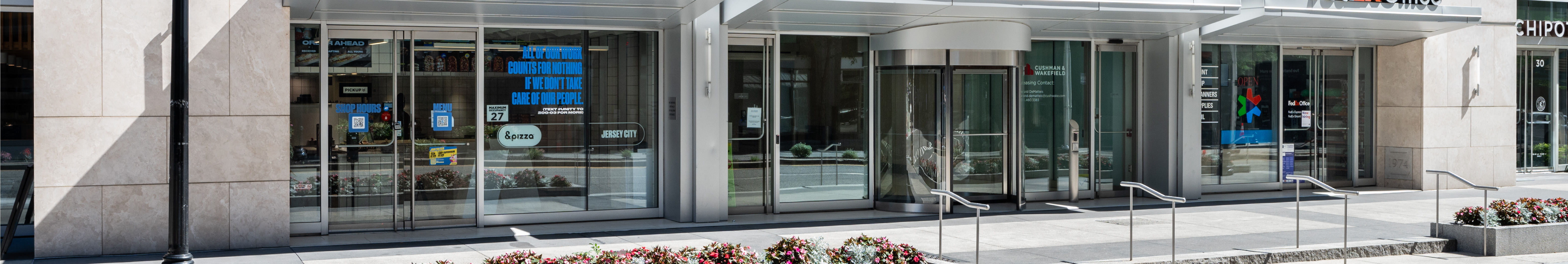 30 montgomery exterior